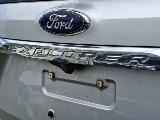 Certified 2018 Ford Explorer Limited w/ Equipment Group 301A AWD/4WD image 15