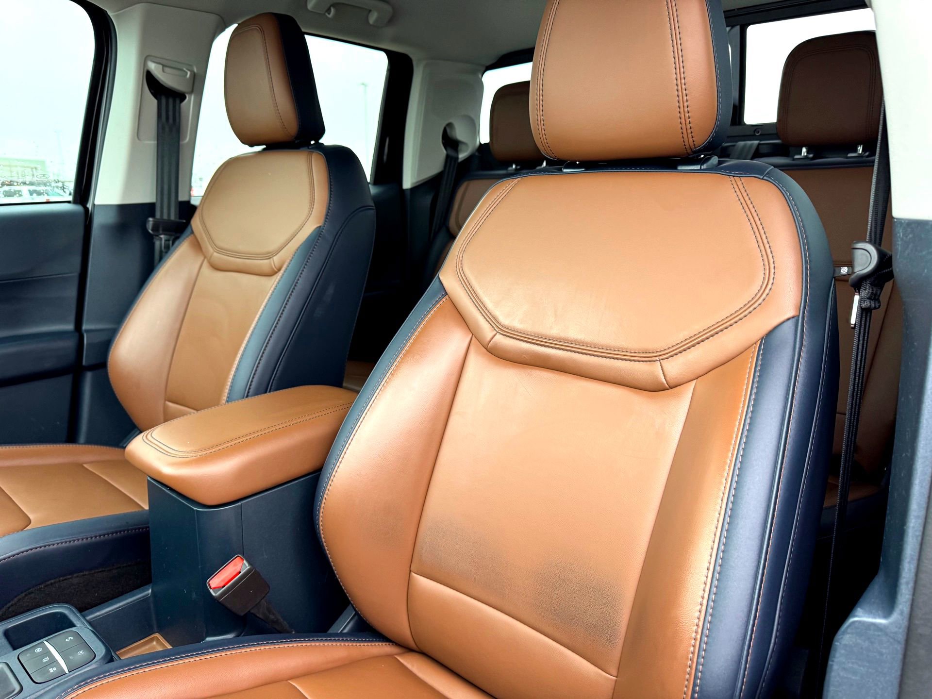 Certified 2023 Ford Maverick Lariat w/ Lariat Luxury Package AWD/4WD image 12