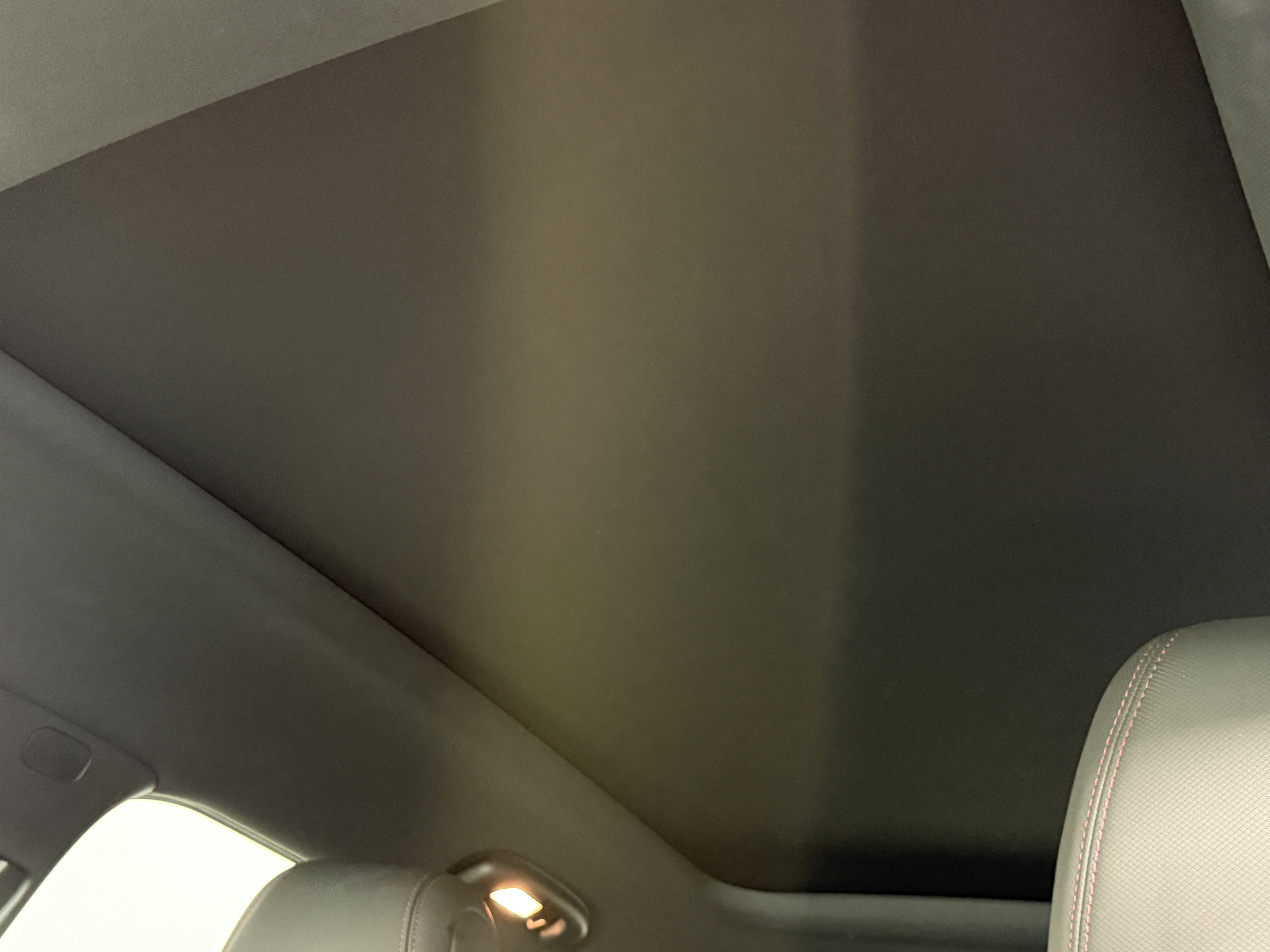 Used 2021 Chevrolet TrailBlazer RS w/ Sun and Liftgate Package image 18