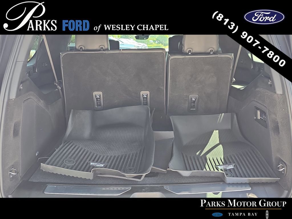 Used 2025 Cadillac Escalade ESV Sport Platinum w/ LPO, ONYX Package image 8