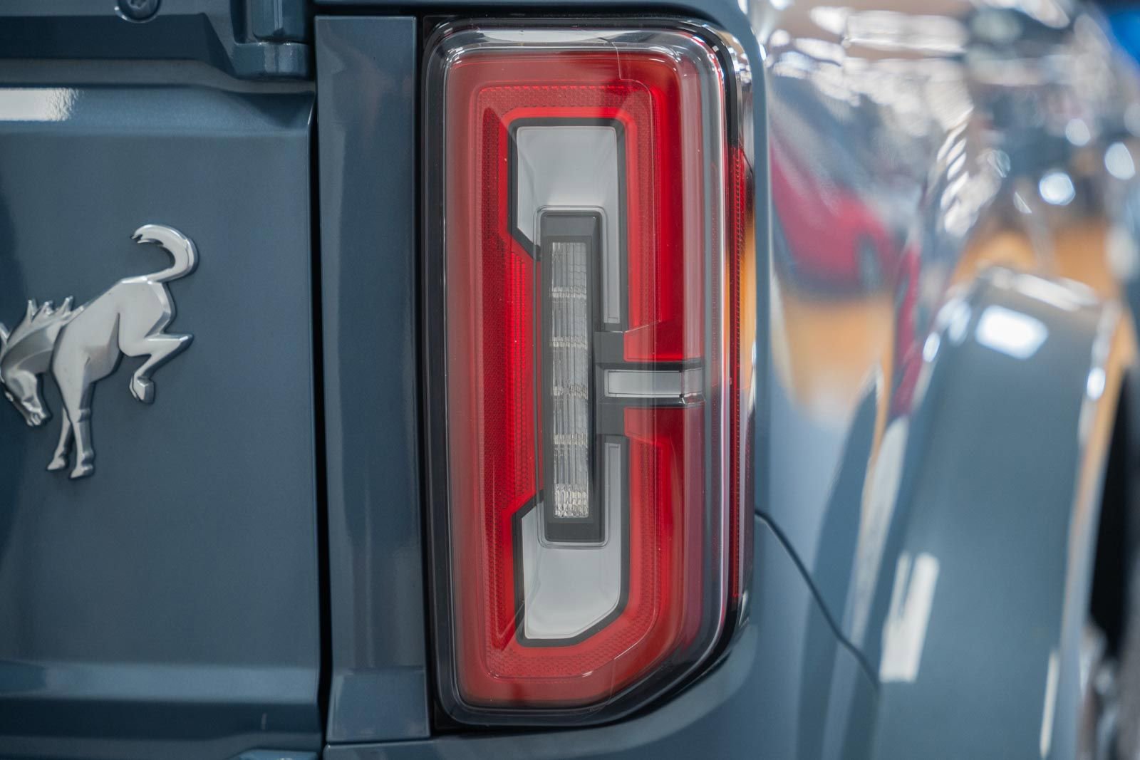 Certified 2025 Ford Bronco Outer Banks AWD/4WD image 6
