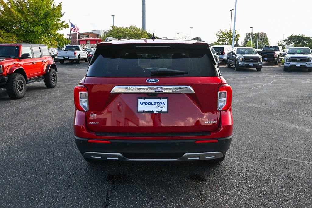 Certified 2023 Ford Explorer XLT w/ Equipment Group 202A image 7