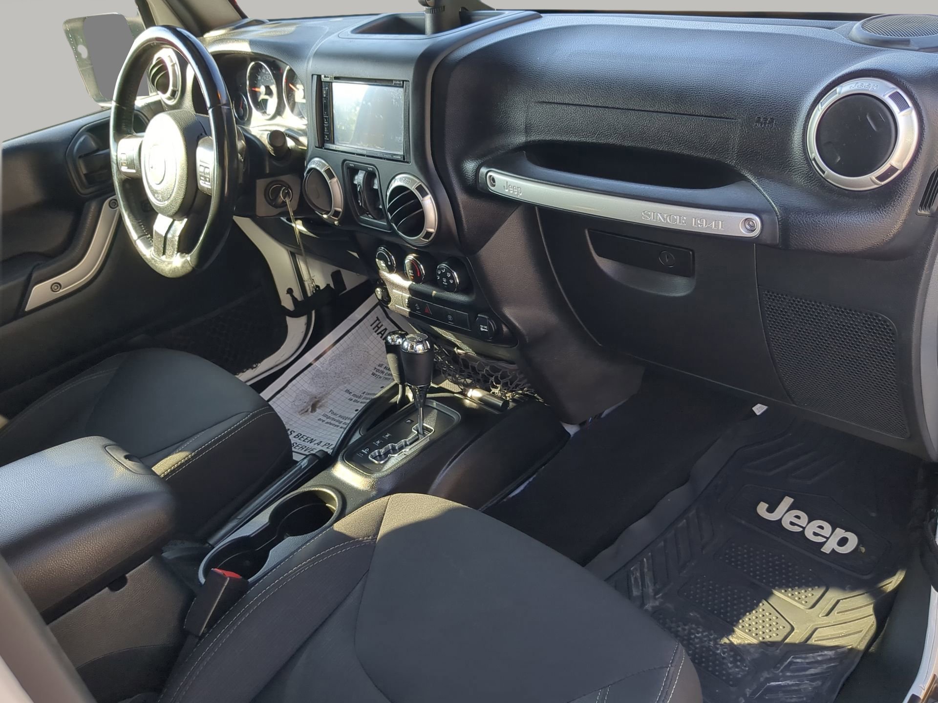 Used 2018 Jeep Wrangler Unlimited Sahara image 36