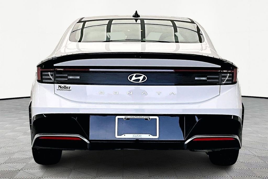 Used 2025 Hyundai Sonata SEL image 3