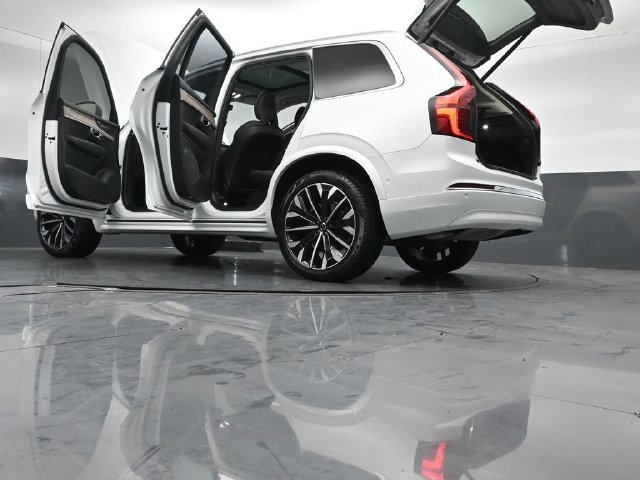Used 2025 Volvo XC90 B6 Plus w/ Protection Package Premier AWD/4WD image 57