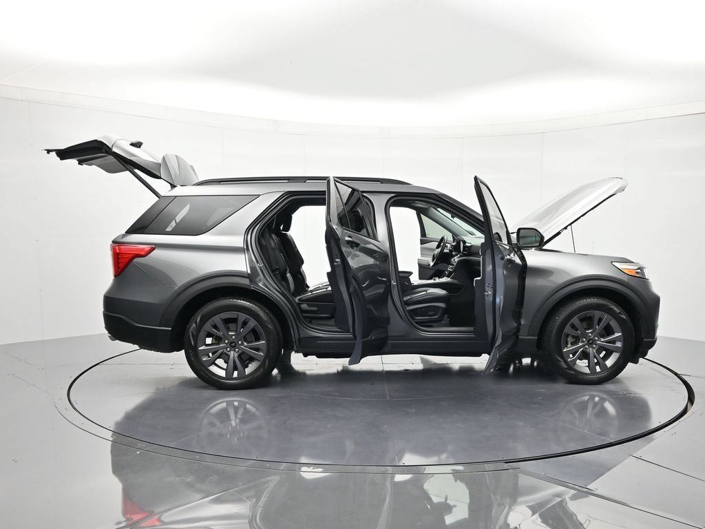 Certified 2023 Ford Explorer XLT w/ Equipment Group 202A RWD image 49