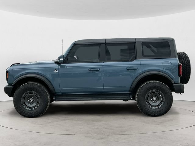 Certified 2025 Ford Bronco Outer Banks w/ Sasquatch Package AWD/4WD image 2