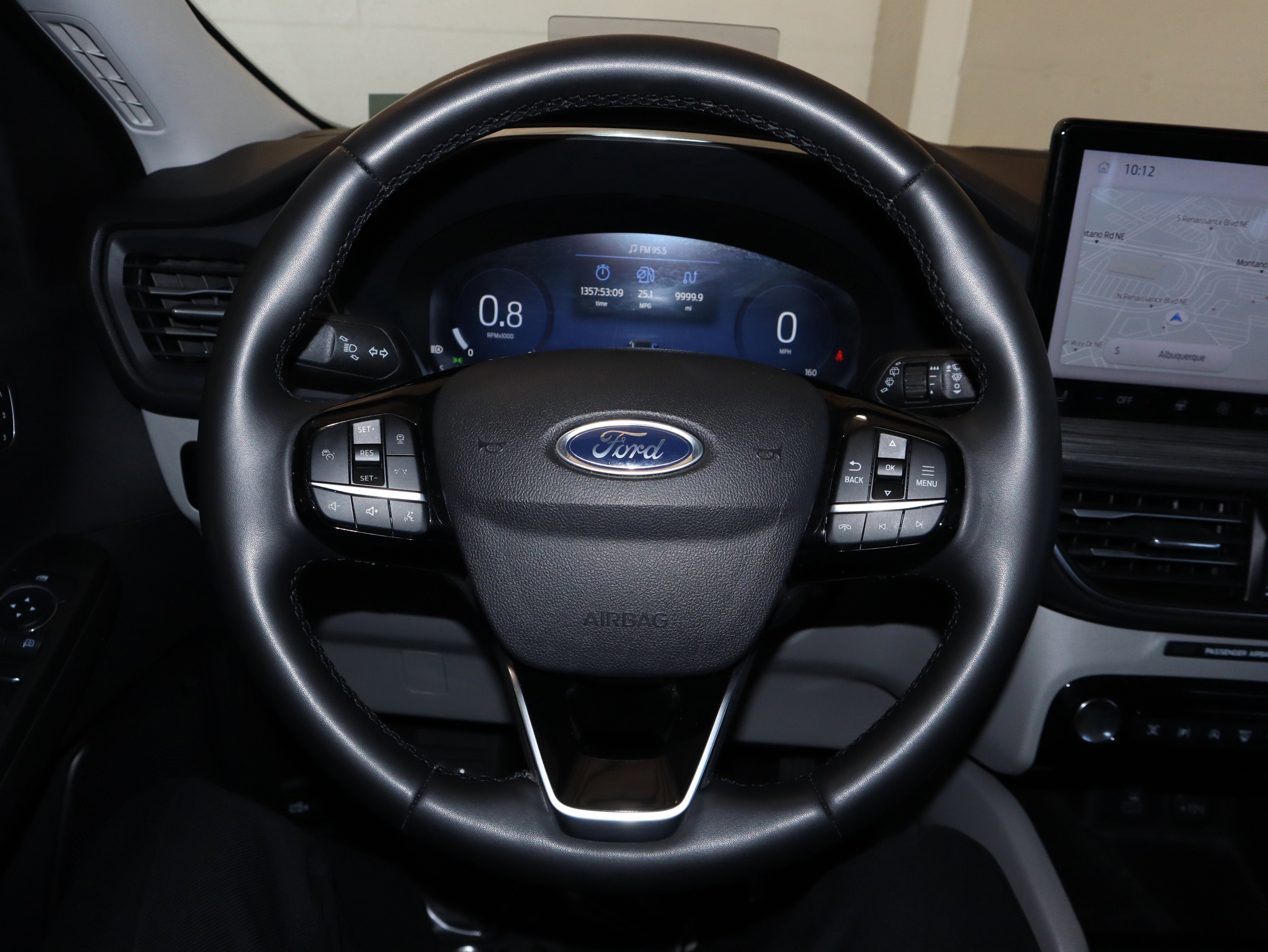 Certified 2023 Ford Escape Platinum w/ Premium Technology Package AWD/4WD image 24