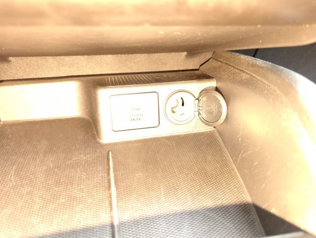 Certified 2025 Ford Escape ST-Line AWD/4WD image 42