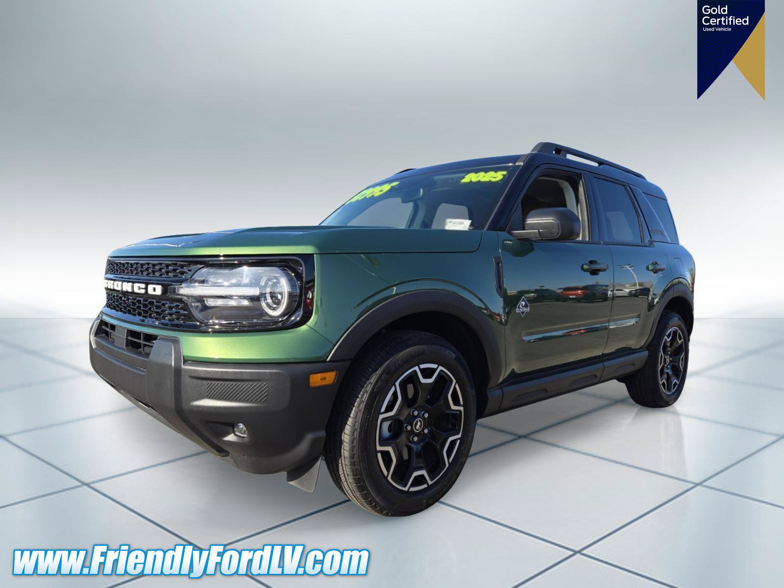 Certified 2025 Ford Bronco Sport Outer Banks AWD/4WD image 2