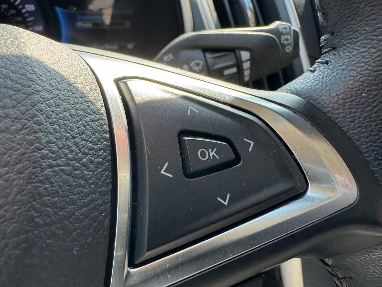 Certified 2023 Ford Edge SEL w/ Sport Appearance Package image 17