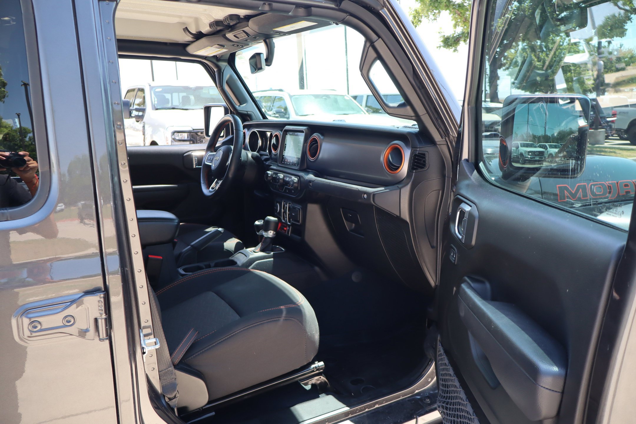 Used 2023 Jeep Gladiator Mojave w/ Trailer Tow Package AWD/4WD image 30
