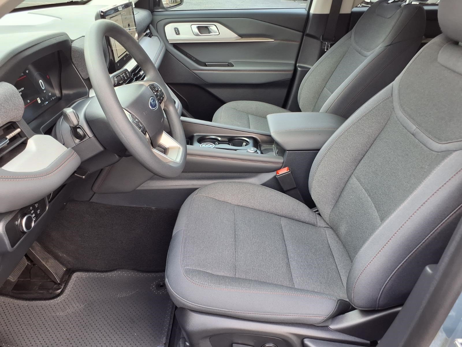 Certified 2026 Ford Explorer Active RWD image 14