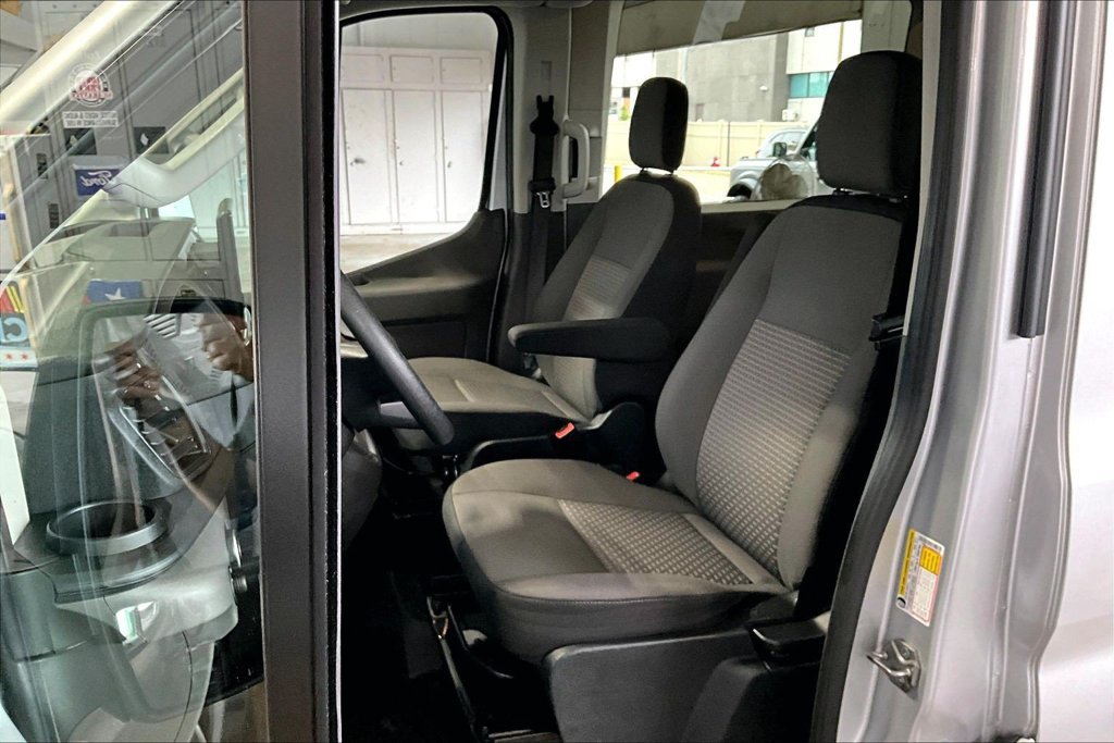 Certified 2025 Ford Transit 350 XLT RWD image 23
