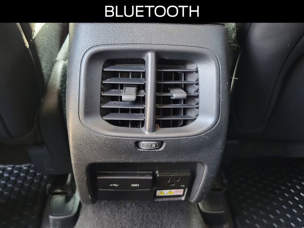 Used 2019 Jeep Cherokee Trailhawk image 10