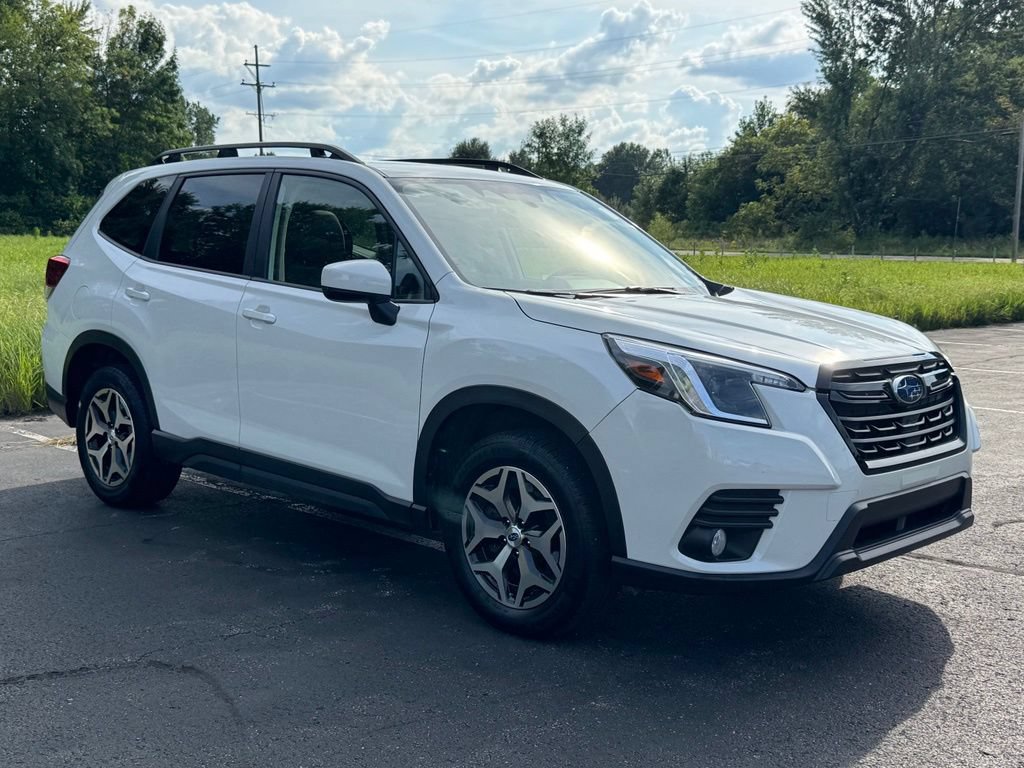 Used 2022 Subaru Forester Premium AWD/4WD image 6