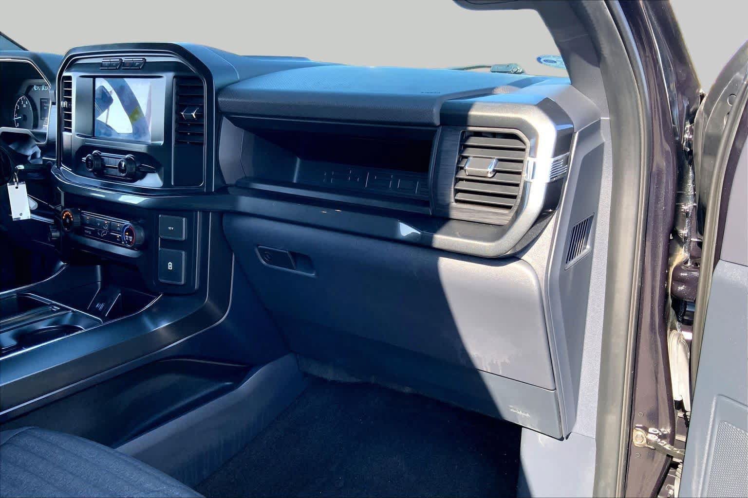 Certified 2022 Ford F150 XL w/ STX Appearance Package RWD image 17