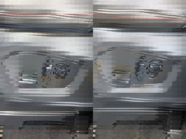 Certified 2025 Ford Explorer ST-Line w/ Premium Package image 18