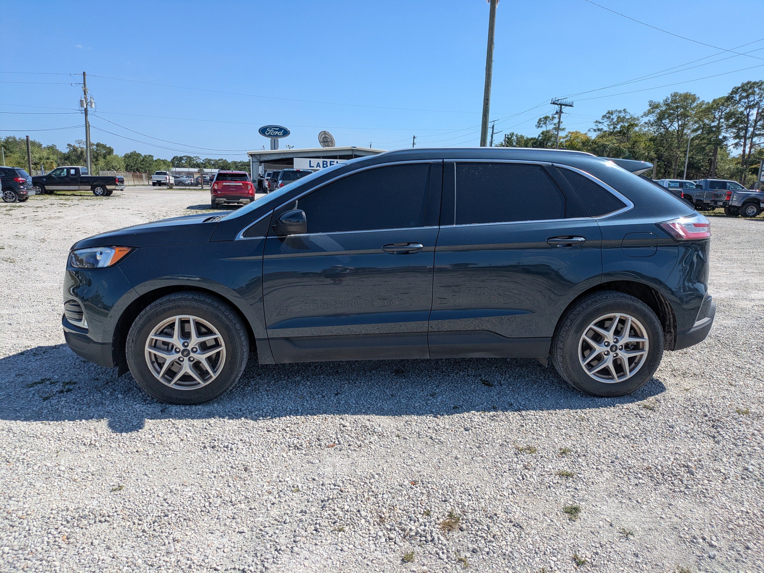 Certified 2023 Ford Edge SEL w/ Convenience Package AWD/4WD image 7