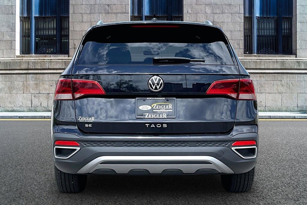 Used 2024 Volkswagen Taos SE FWD image 4