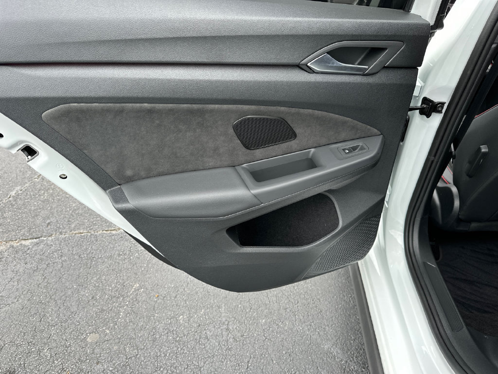 Used 2025 Volkswagen GTI SE FWD image 19