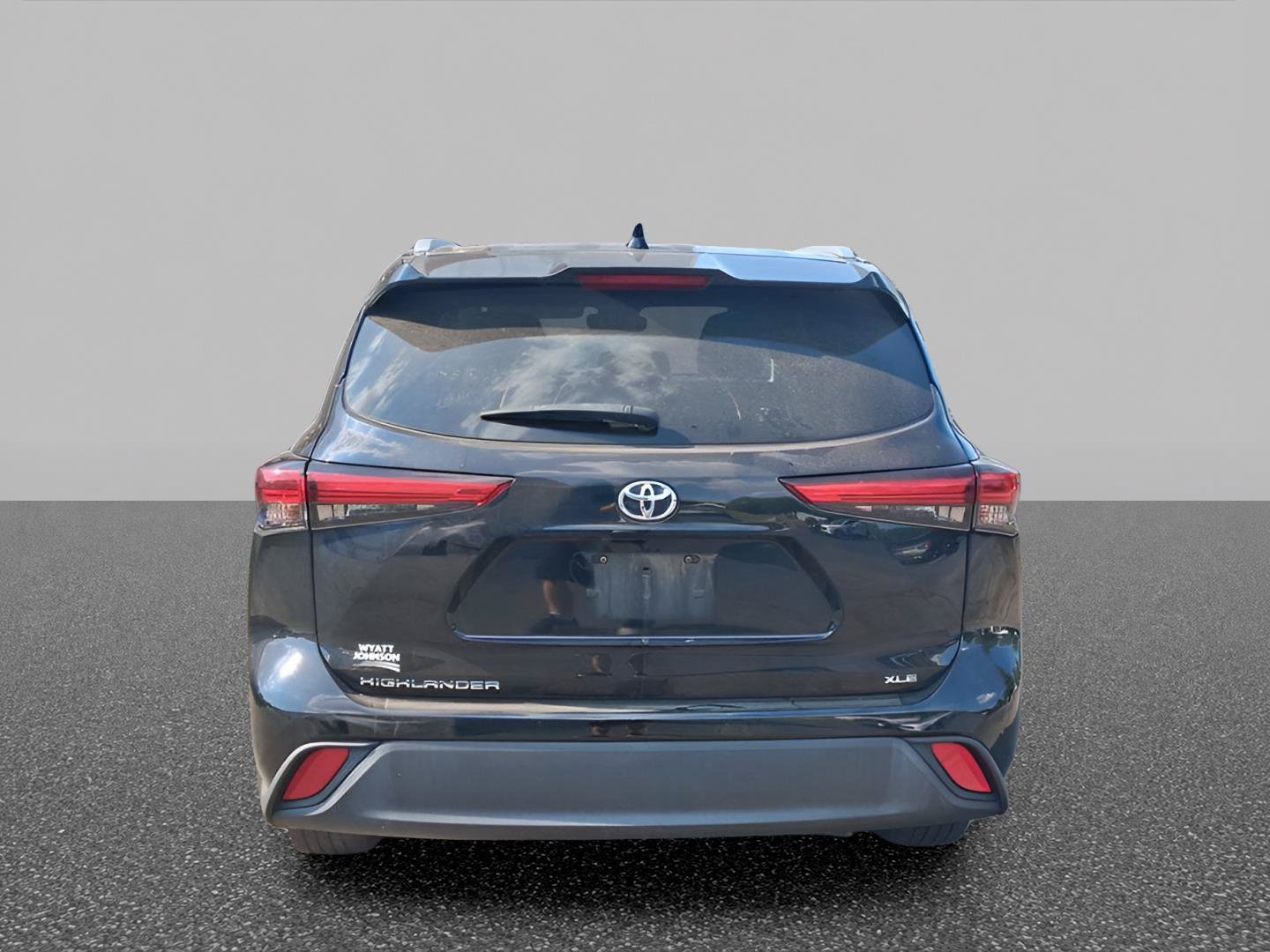Used 2022 Toyota Highlander XLE FWD image 5