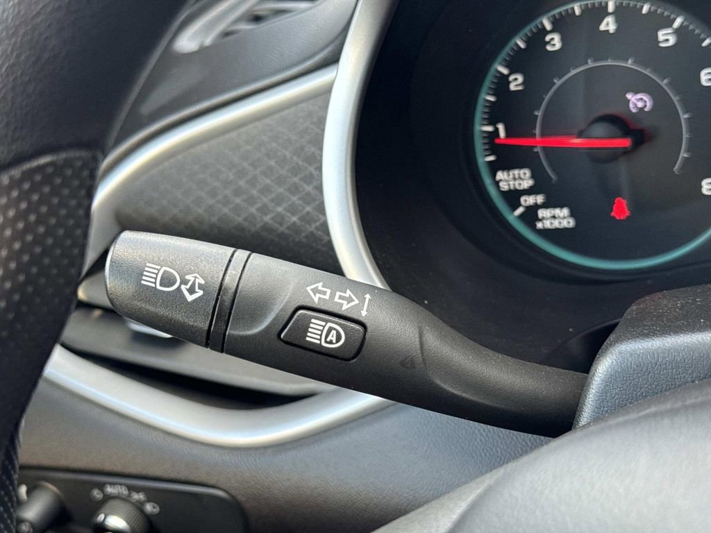 Used 2023 Chevrolet Malibu LT image 30