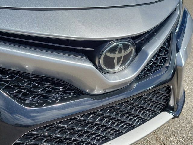 Used 2020 Toyota Camry XSE FWD image 7