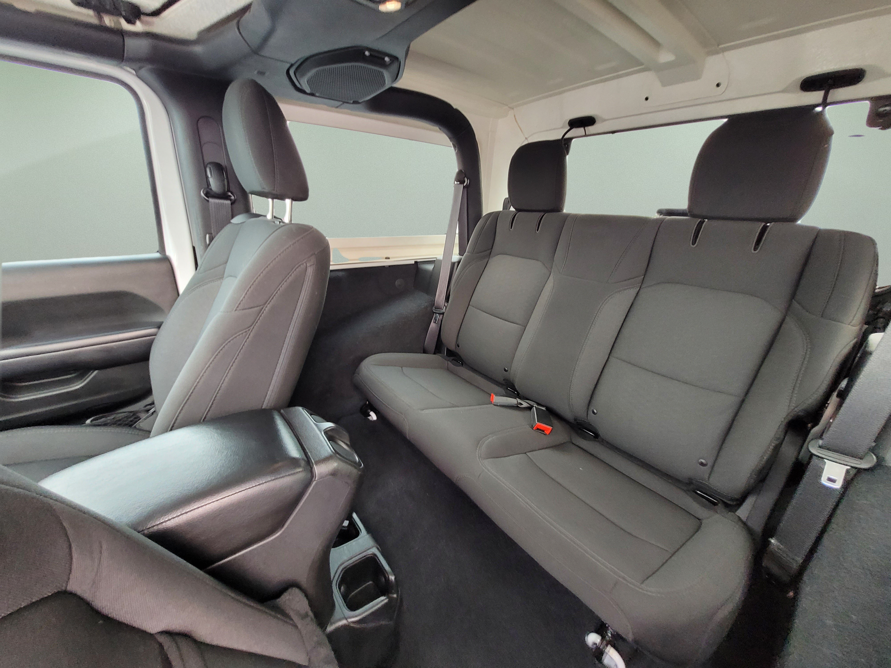Used 2019 Jeep Wrangler Sport AWD/4WD image 16
