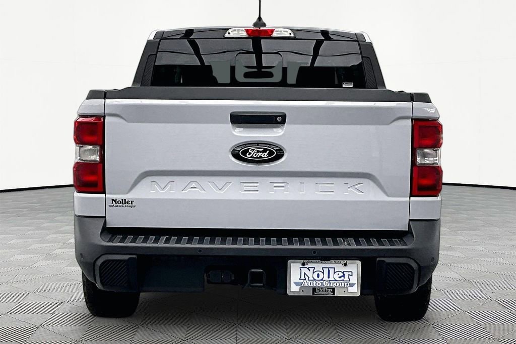 Certified 2025 Ford Maverick Lariat w/ Black Appearance Package AWD/4WD image 4