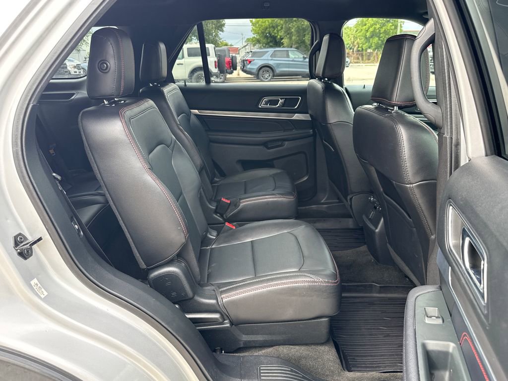 Certified 2018 Ford Explorer Sport AWD/4WD image 26