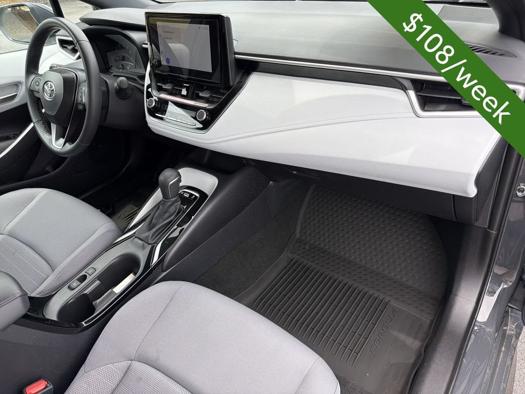 Used 2025 Toyota Corolla SE FWD image 28