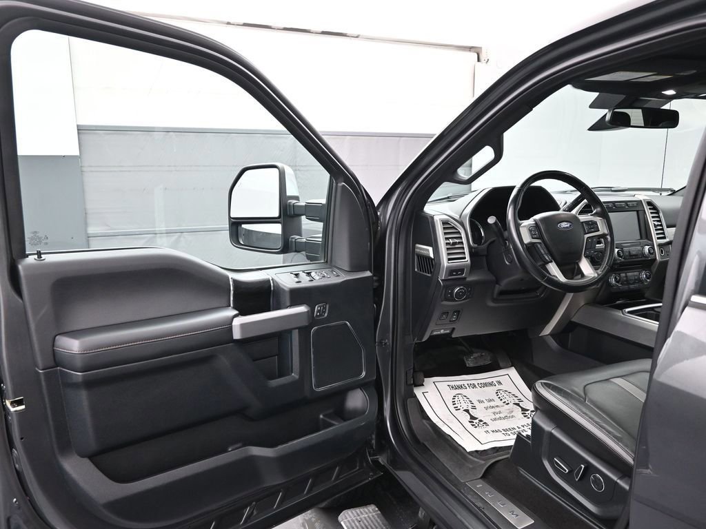 Certified 2018 Ford F350 Platinum w/ Platinum Ultimate Package image 35