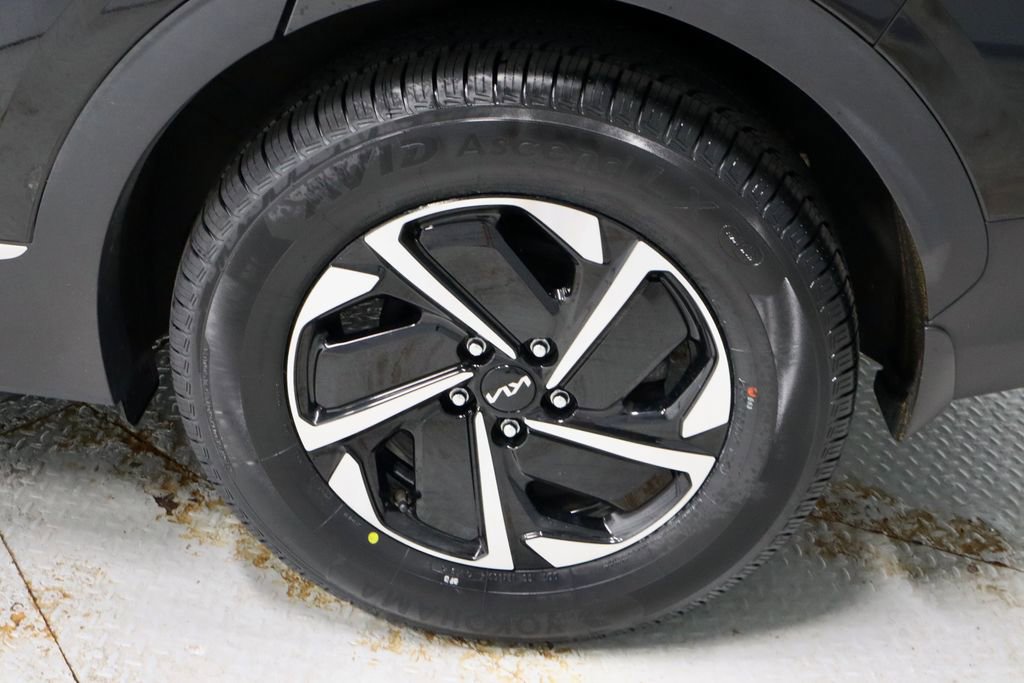 Used 2023 Kia Sportage LX AWD/4WD image 19