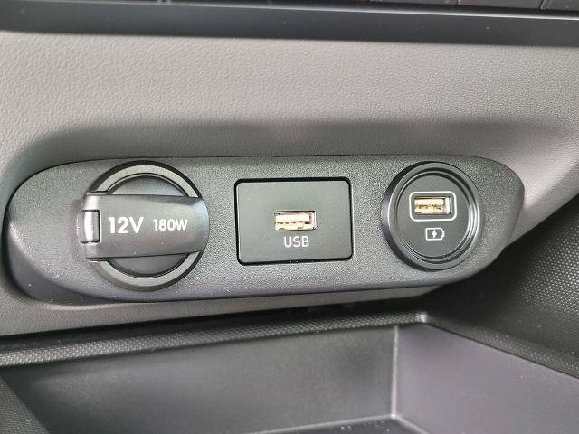 Used 2023 Hyundai Elantra SEL FWD image 22