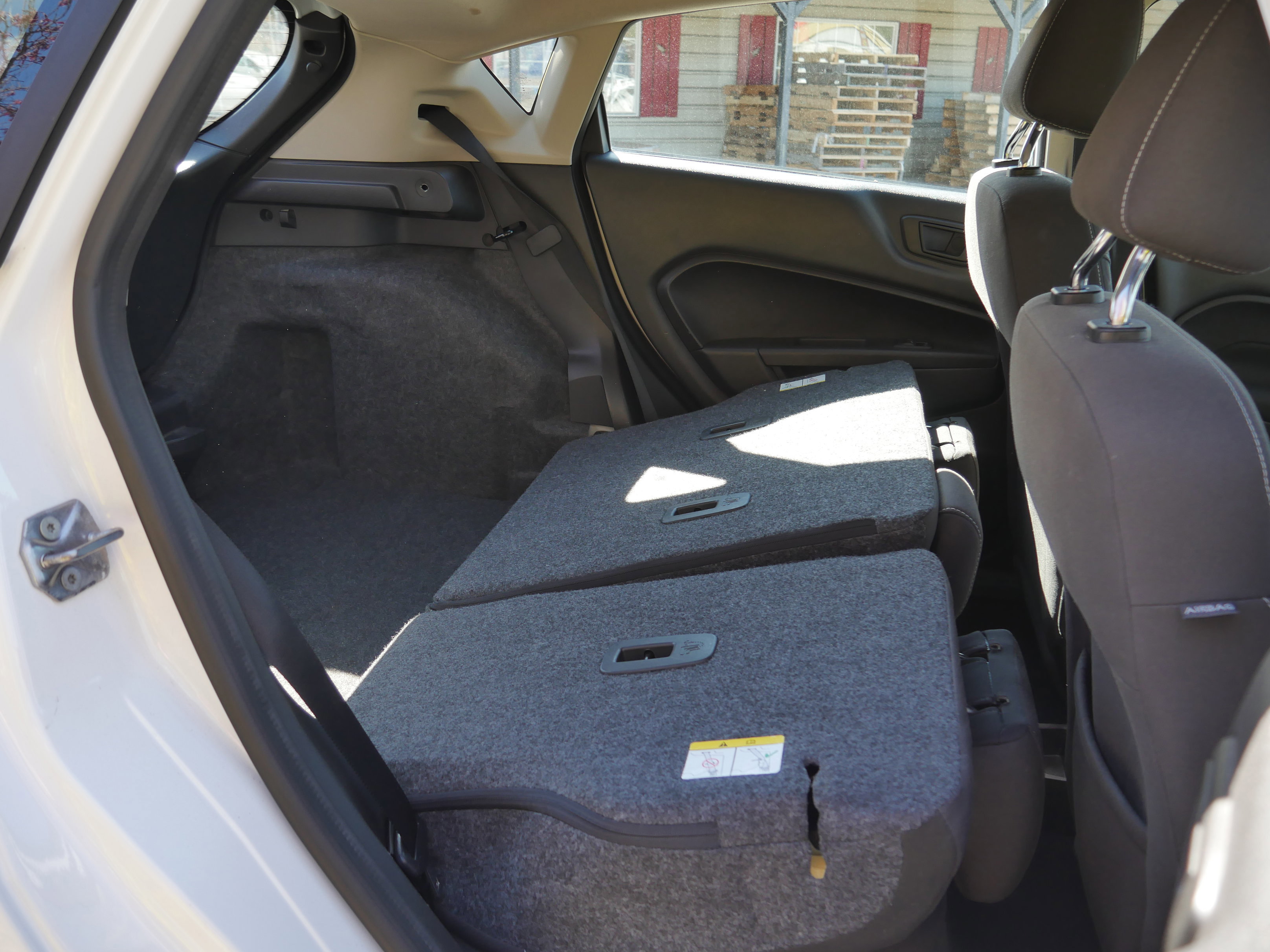 Certified 2019 Ford Fiesta SE w/ Equipment Group 201A FWD image 27