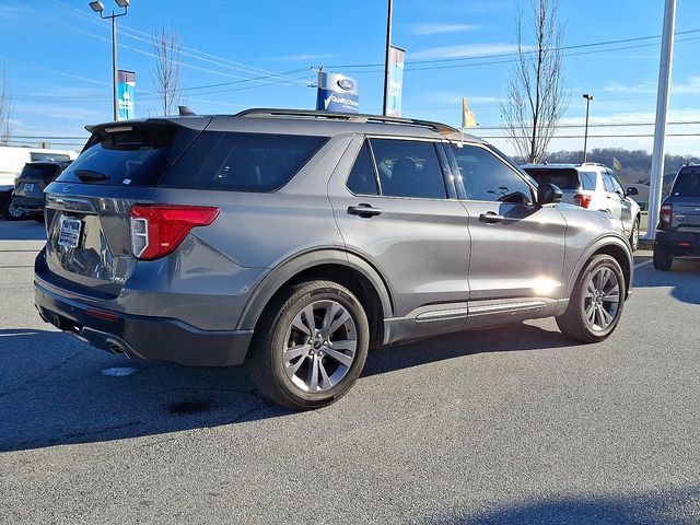 Certified 2022 Ford Explorer XLT w/ Equipment Group 202A image 12