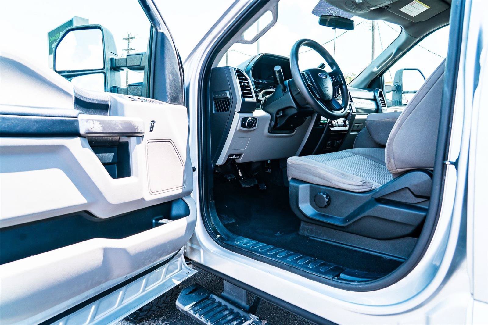 Certified 2019 Ford F250 XLT AWD/4WD image 11