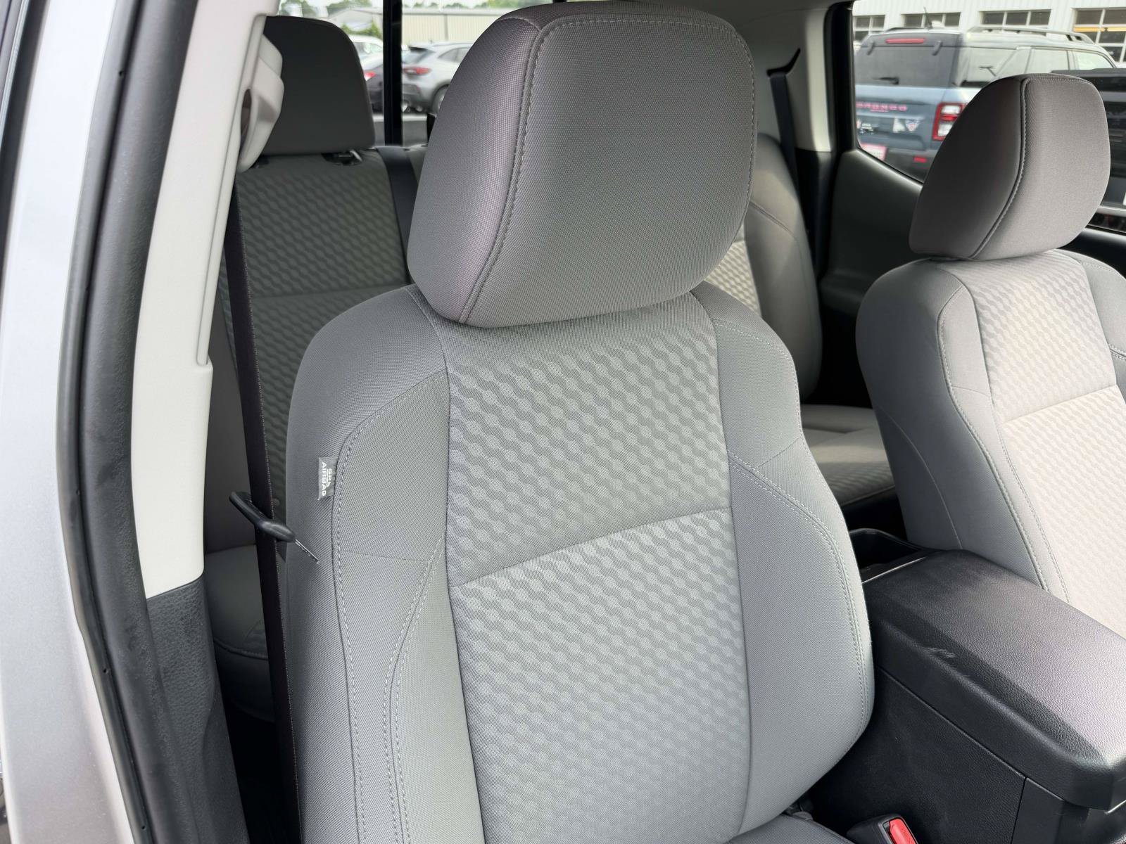 Used 2023 Toyota Tacoma SR AWD/4WD image 28