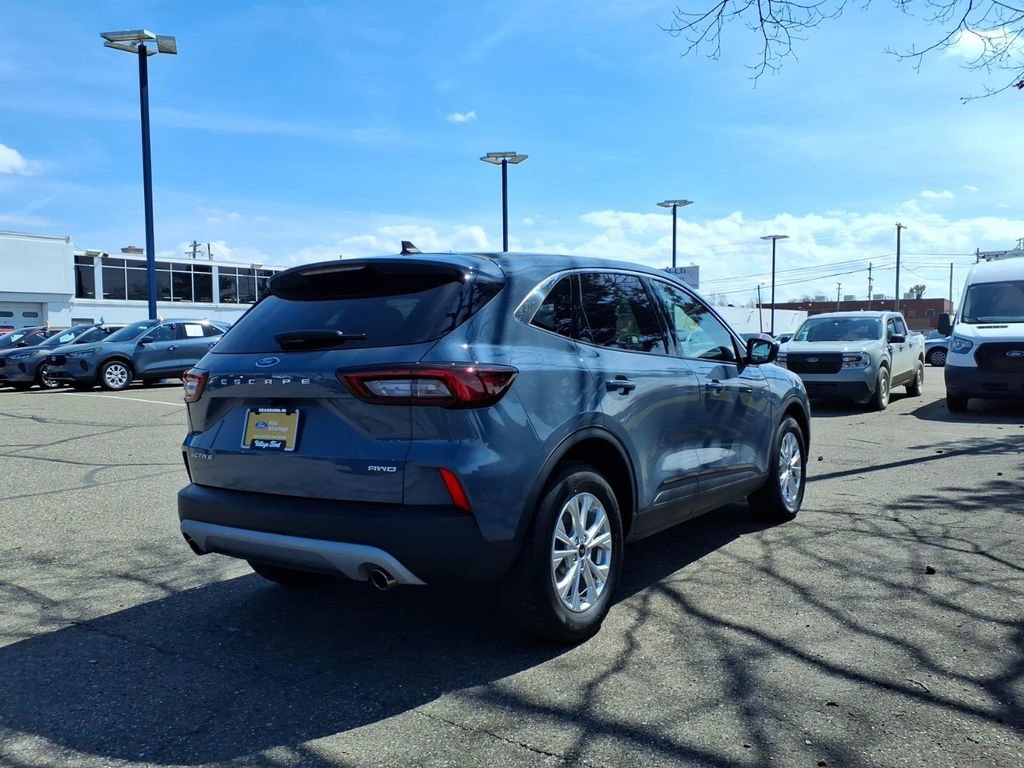 Certified 2023 Ford Escape Active image 6
