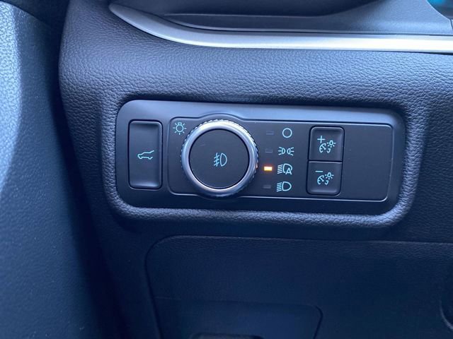 Certified 2022 Ford Explorer XLT w/ Equipment Group 202A image 24