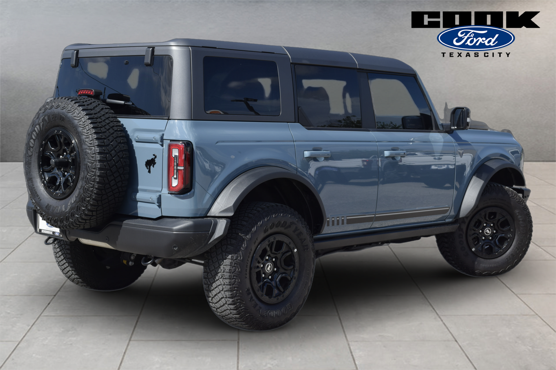 Certified 2021 Ford Bronco First Edition AWD/4WD image 4