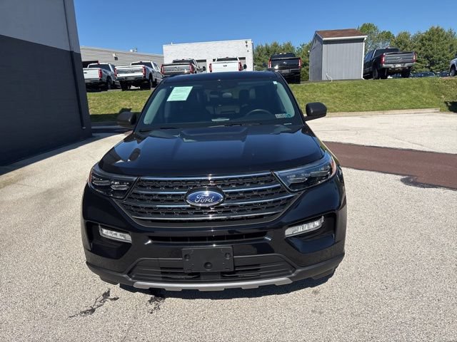 Certified 2024 Ford Explorer XLT w/ Equipment Group 202A AWD/4WD image 10