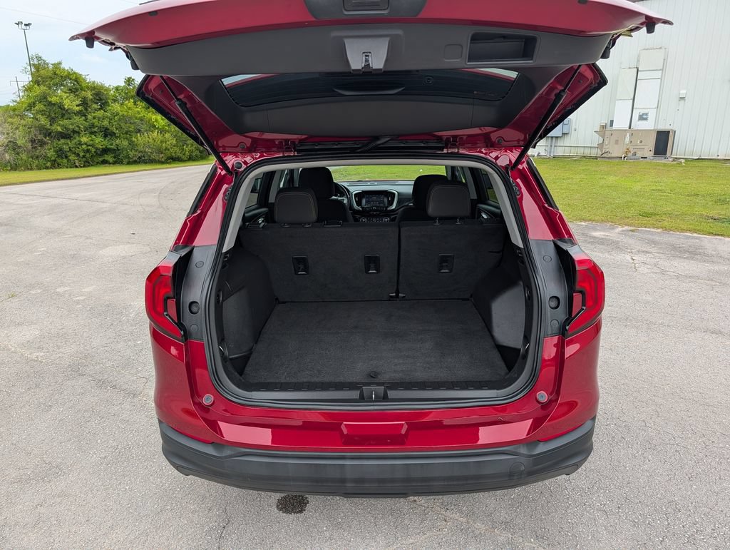 Used 2021 GMC Terrain SLE w/ Driver Convenience Package FWD image 27