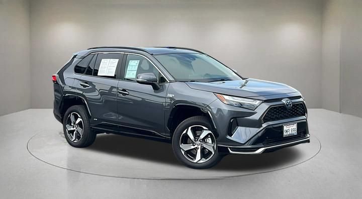 Used 2024 Toyota RAV4 SE w/ Weather & Moonroof Package