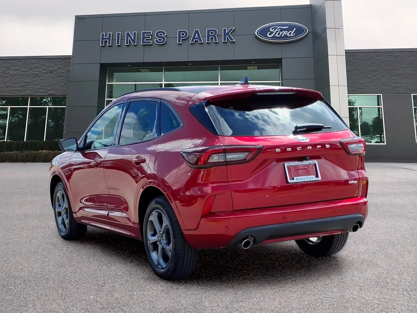 Certified 2024 Ford Escape ST-Line w/ Tech Pack #1 AWD/4WD image 5
