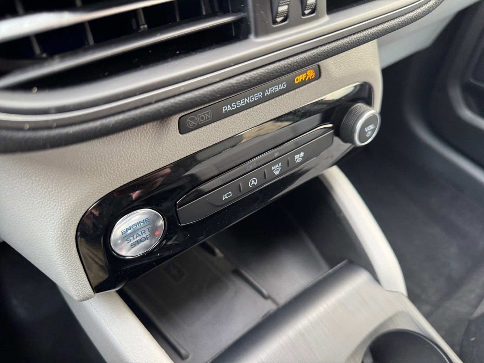 Certified 2023 Ford Escape Active w/ Tech Pack #2 image 24