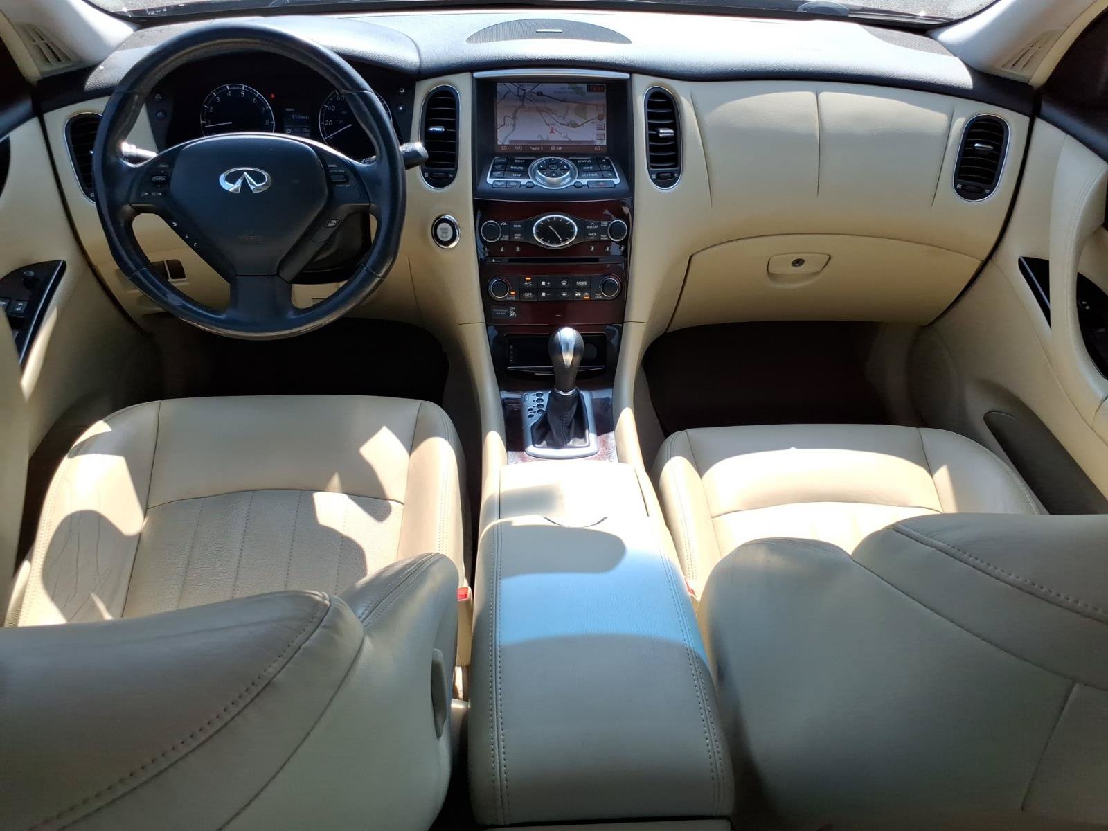 Used 2017 INFINITI QX50 AWD w/ Premium Plus Package image 10
