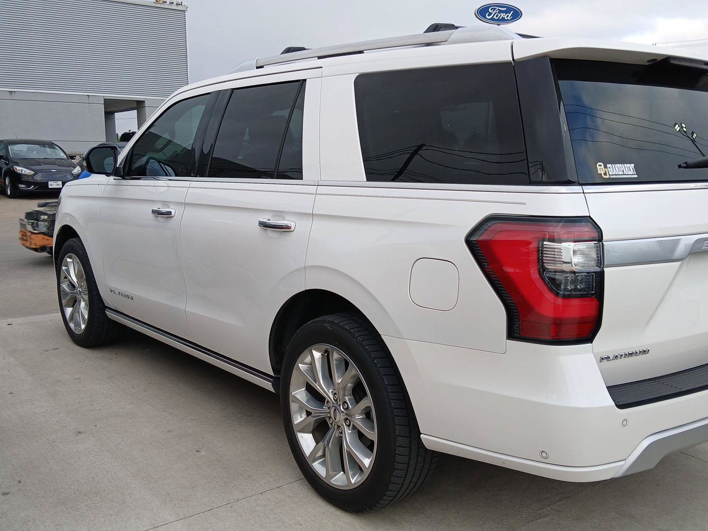 Certified 2019 Ford Expedition Platinum RWD image 12