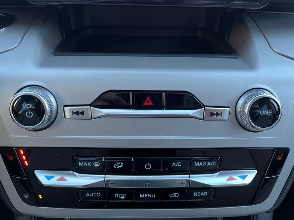 Certified 2023 Ford Explorer XLT w/ Equipment Group 202A image 17